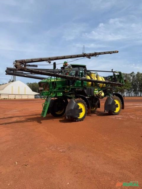 Pulverizador John Deere Modelo: M4025 Imagem Pulverizador John Deere Modelo: M4025