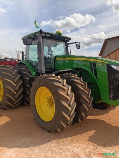 Trator John Deere 8400R Imagem Trator John Deere 8400R