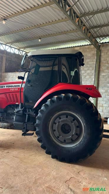 Imagem Trator Agrícola Cabinado Massey Ferguson 7219 Imagem Trator Agrícola Cabinado Massey Ferguson 7219