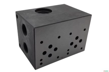 Bloco Manifold Em Aço Para 02 Valvulas Cetop Com Cavidade Para Valv. De Alivio Imagem Bloco Manifold Em Aço Para 02 Valvulas Cetop Com Cavidade Para Valv. De Alivio