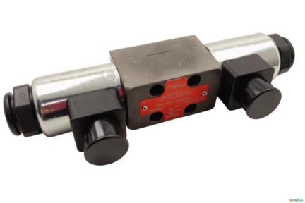 Valvula Direcional Eletrico (cetop) - Argo-Hytos RPE3-043Y11/02400E1 Imagem Valvula Direcional Eletrico (cetop) - Argo-Hytos RPE3-043Y11/02400E1