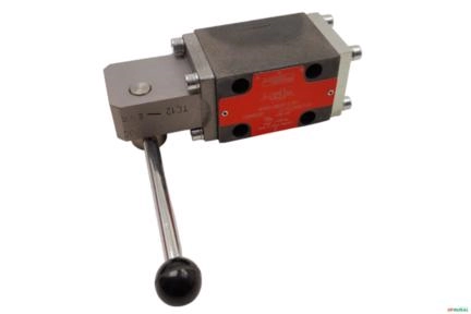 Valvula Direcional Manual (cetop) - Argo-Hytos RPR3-062R11/A1 Imagem Valvula Direcional Manual (cetop) - Argo-Hytos RPR3-062R11/A1