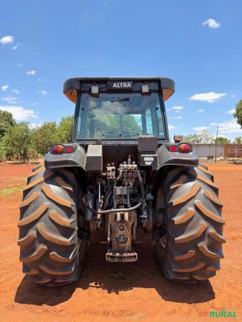 Imagem Trator Valtra BH 180 Imagem Trator Valtra BH 180