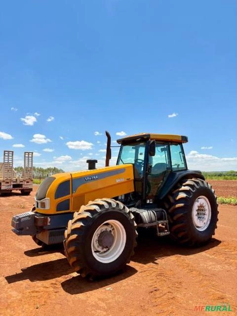 Imagem Trator Valtra BH 180 Imagem Trator Valtra BH 180