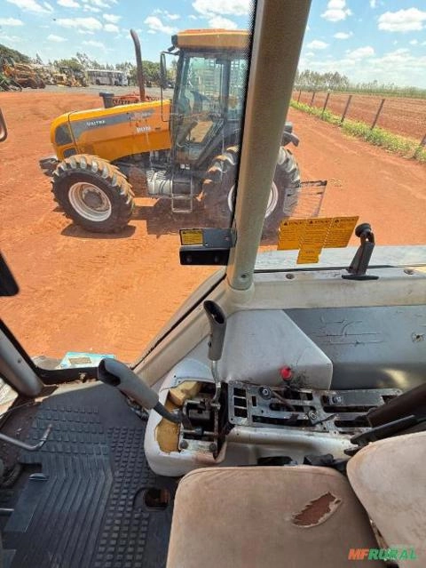 Imagem Trator Valtra BH 180 Imagem Trator Valtra BH 180