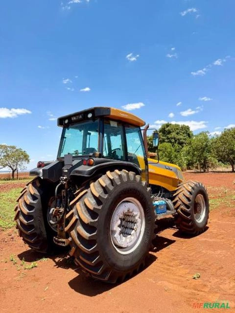 Imagem Trator Valtra BH 180 Imagem Trator Valtra BH 180