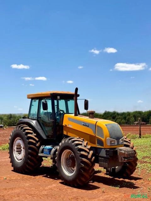 Imagem Trator Valtra BH 180 Imagem Trator Valtra BH 180