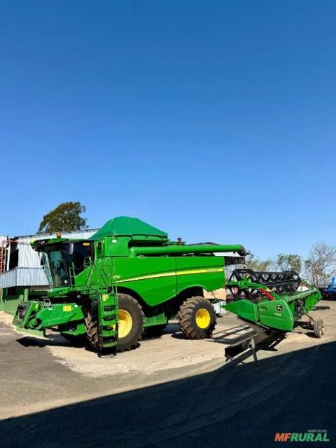 Imagem Plataforma de Corte 25 pés Caracol John Deere 625F Ano 2021 Imagem Plataforma de Corte 25 pés Caracol John Deere 625F Ano 2021