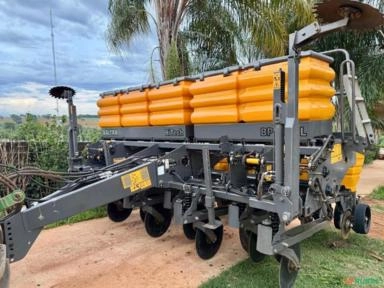 Plantadeira Valtra BP 905 L Hitech Imagem Plantadeira Valtra BP 905 L Hitech