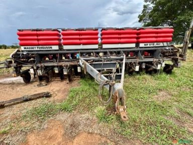 Plantadeira Massey Ferguson MF 515 M45 Imagem Plantadeira Massey Ferguson MF 515 M45