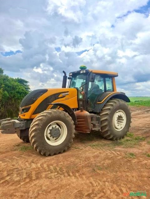 Trator Valtra BH 194 Imagem Trator Valtra BH 194