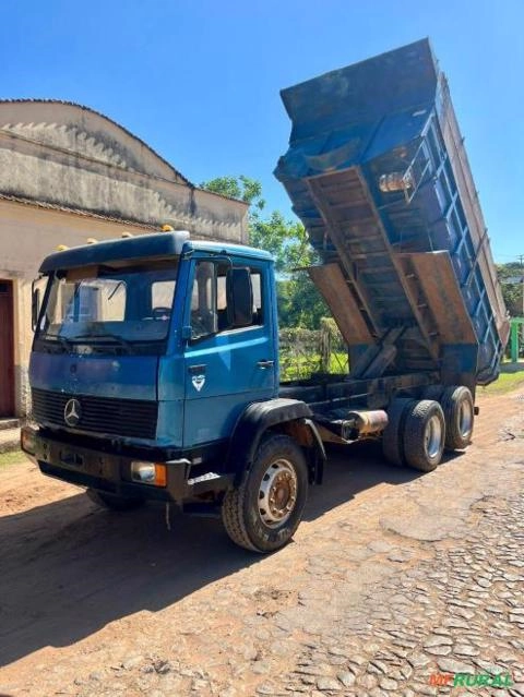 Caminhão Mercedes-Benz 1718 Imagem Caminhão Mercedes-Benz 1718