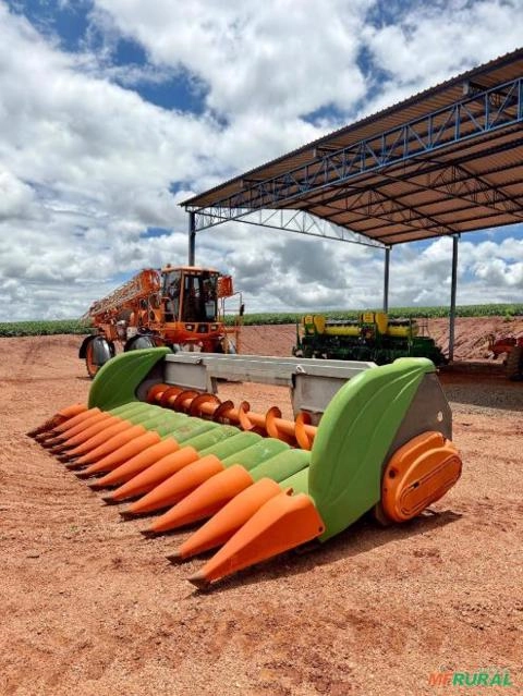 Plataforma de Milho STARA Imagem Plataforma de Milho STARA