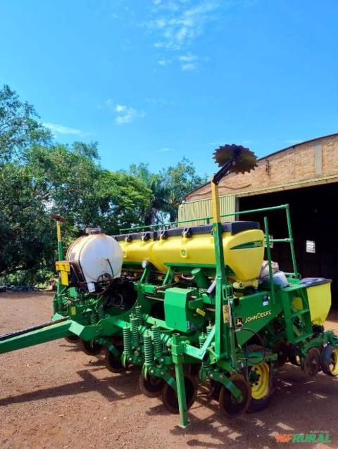 Plantadeira John Deere 1111 Imagem Plantadeira John Deere 1111