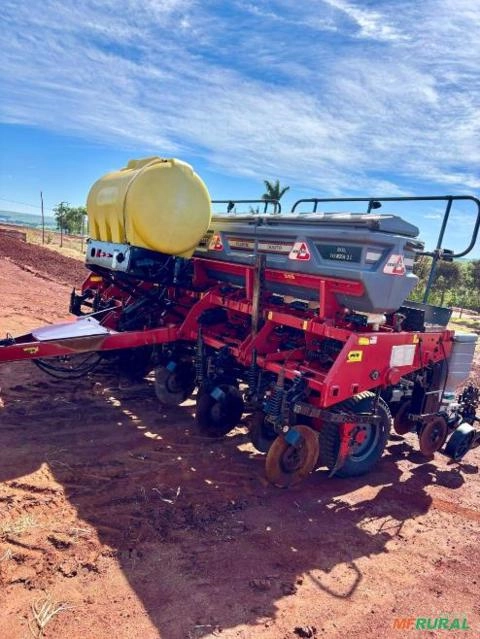 Plantadeira Semeato SOL TOWER 11 Imagem Plantadeira Semeato SOL TOWER 11