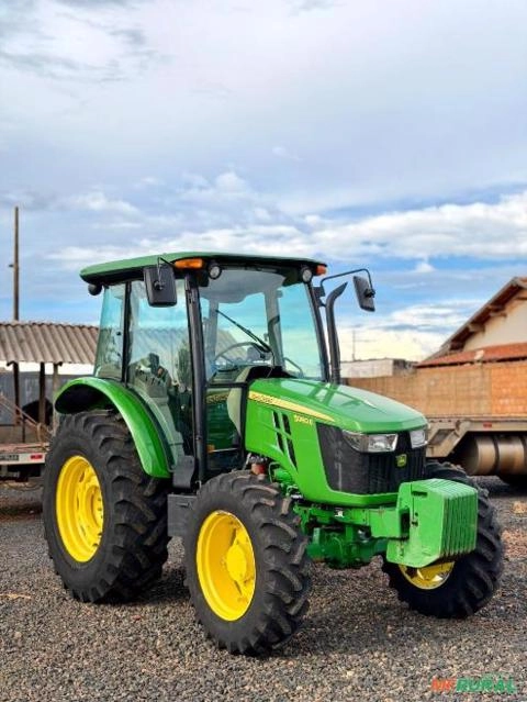 Trator John Deere 5080E Ano 2022 Imagem Trator John Deere 5080E Ano 2022