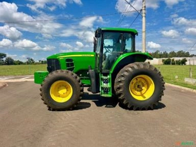 Trator John Deere 6180J Ano 2016 Imagem Trator John Deere 6180J Ano 2016