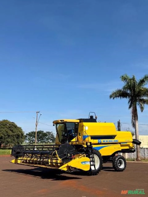 Colheitadeira New Holland TC 5090 Imagem Colheitadeira New Holland TC 5090