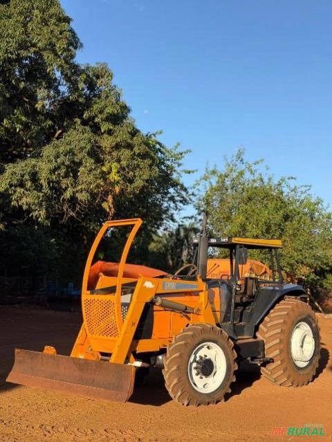 Trator Valtra 1580 Imagem Trator Valtra 1580