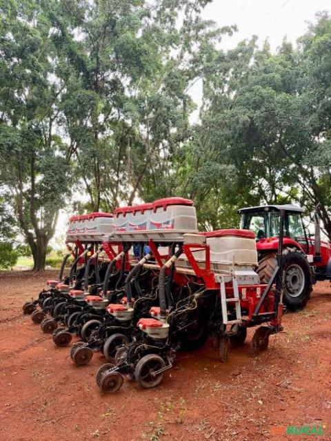 Plantadeira Jumil 3080PD MAGNUM Imagem Plantadeira Jumil 3080PD MAGNUM