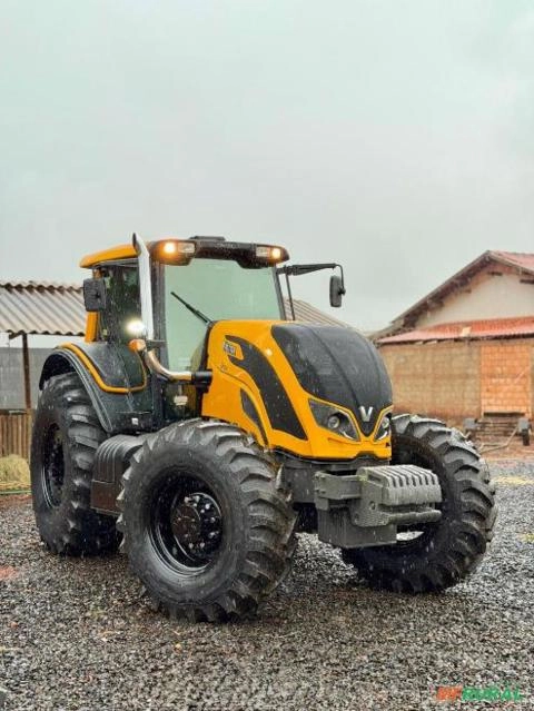Trator Valtra BH 224 Imagem Trator Valtra BH 224