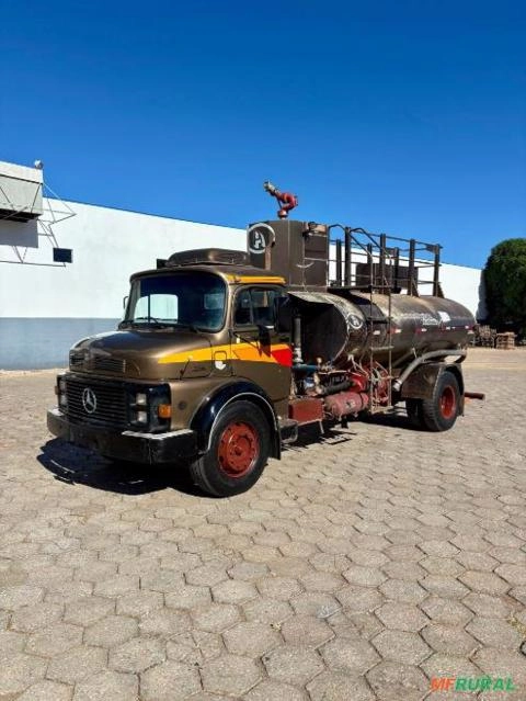 Caminhão Mercedes-Benz 1114 Imagem Caminhão Mercedes-Benz 1114