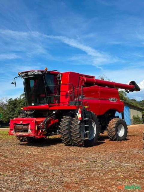Colheitadeira Case IH 6150 Ano 2022 Imagem Colheitadeira Case IH 6150 Ano 2022