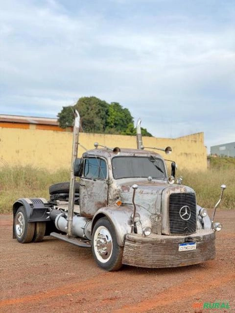 Caminhão Mercedes-Benz L 7500 Imagem Caminhão Mercedes-Benz L 7500