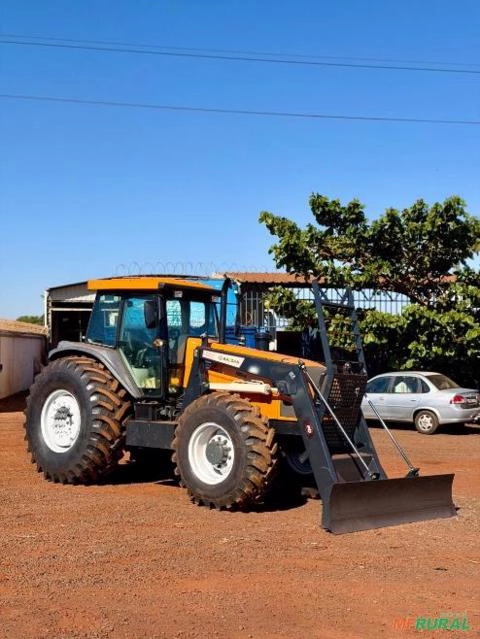 Trator Valtra BH 185i Ano 2011 Imagem Trator Valtra BH 185i Ano 2011