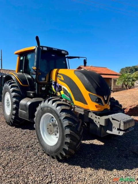 Trator Valtra BH 224 Ano 2017 Imagem Trator Valtra BH 224 Ano 2017