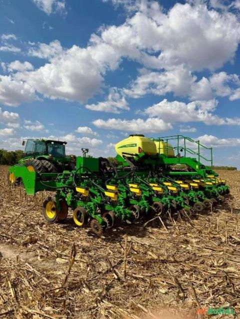 Plantadeira John Deere DB 40 MaxEmerge 5 (semente) Ano 2022 Imagem Plantadeira John Deere DB 40 MaxEmerge 5 (semente) Ano 2022