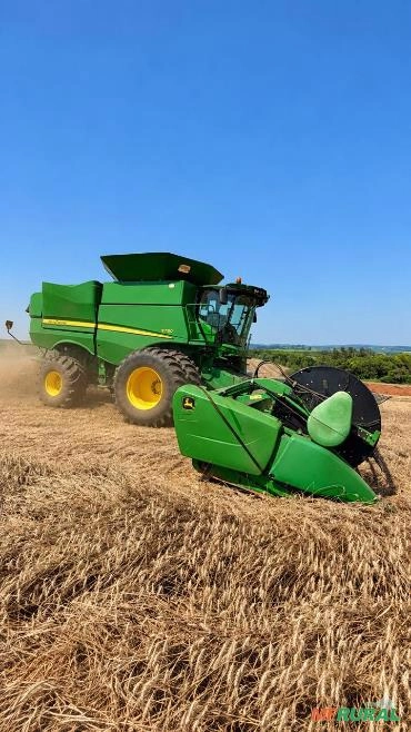 Colheitadeira John Deere S680 Ano 2016 Imagem Colheitadeira John Deere S680 Ano 2016