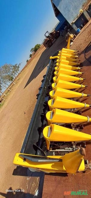 Plataforma de milho New Holland 1514 Ano 2022 Imagem Plataforma de milho New Holland 1514 Ano 2022