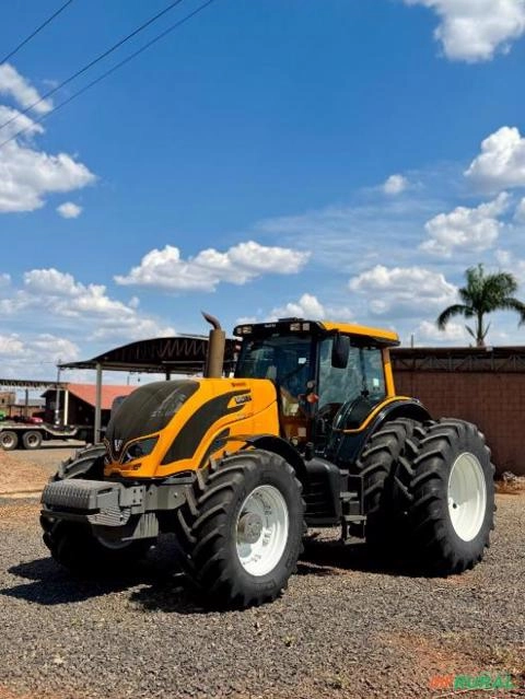 Trator Valtra BH 224 Hitech Imagem Trator Valtra BH 224 Hitech