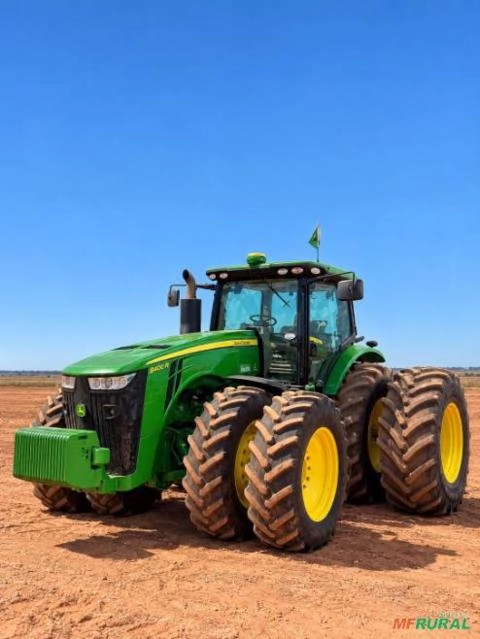 Trator John Deere 8400R Imagem Trator John Deere 8400R