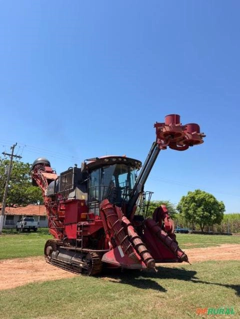 Colhedora de Cana-de-açúcar Case IH 8810 Imagem Colhedora de Cana-de-açúcar Case IH 8810