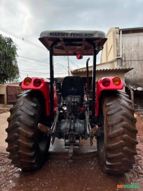Imagem Trator  Massey Ferguson 4290       Ano 2012 Imagem Trator  Massey Ferguson 4290       Ano 2012
