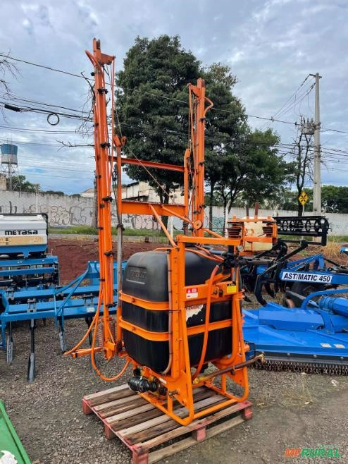 Pulverizador Jacto Condor AM 12 Imagem Pulverizador Jacto Condor AM 12