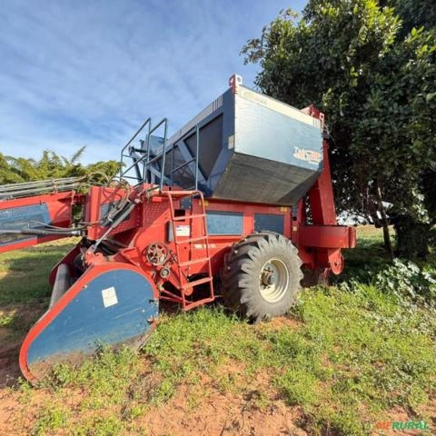 Imagem Colheitadeira de Amendoim Twin Master Imagem Colheitadeira de Amendoim Twin Master