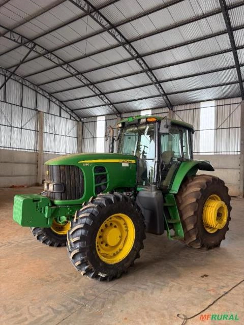 Trator John Deere 6180J Ano 2016 Imagem Trator John Deere 6180J Ano 2016