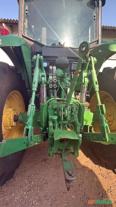 Imagem Trator John Deere 6180J  Ano 2014 Imagem Trator John Deere 6180J  Ano 2014
