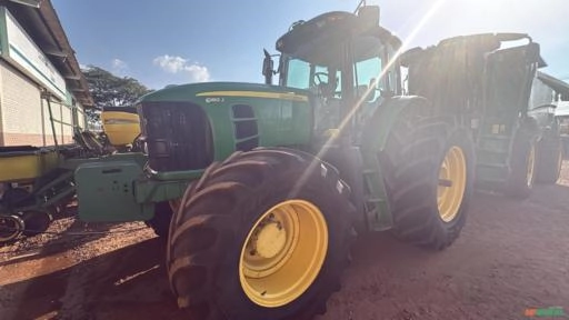 Imagem Trator John Deere 6180J  Ano 2014 Imagem Trator John Deere 6180J  Ano 2014