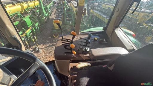 Imagem Trator John Deere 6180J  Ano 2014 Imagem Trator John Deere 6180J  Ano 2014