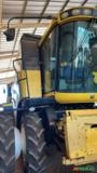 Colheitadeira New Holland CR 5080 Ano 2015 Imagem Colheitadeira New Holland CR 5080 Ano 2015