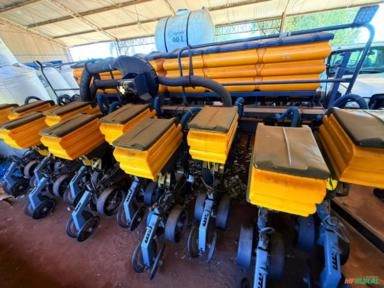 Plantadeira Valtra BP 1106 CF 10x50 Imagem Plantadeira Valtra BP 1106 CF 10x50