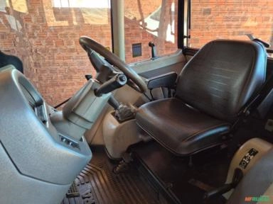 Imagem Trator Valtra BH 165 Ano 2013 Imagem Trator Valtra BH 165 Ano 2013