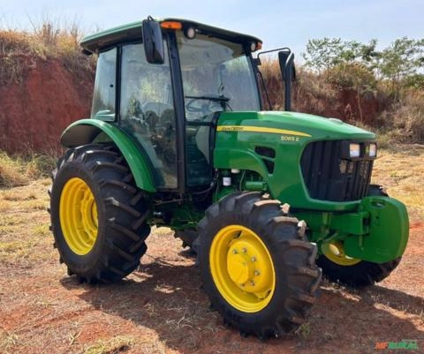 Imagem Trator John Deere 5085e Imagem Trator John Deere 5085e