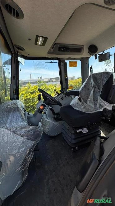 Imagem Trator Valtra BH 194 Hitech  Ano 2023 Imagem Trator Valtra BH 194 Hitech  Ano 2023