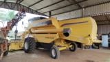 Colheitadeira New Holland TC 57 Ano 2004 Imagem Colheitadeira New Holland TC 57 Ano 2004
