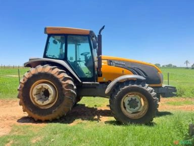 Trator Valtra BM 125 Ano 2015 Imagem Trator Valtra BM 125 Ano 2015